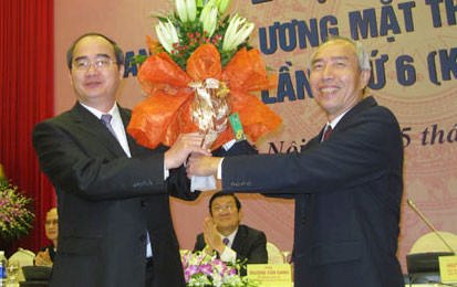 à”ng Nguyễn Thiện Nhân giữ chức Chủ tịch MTTQ Việt Nam