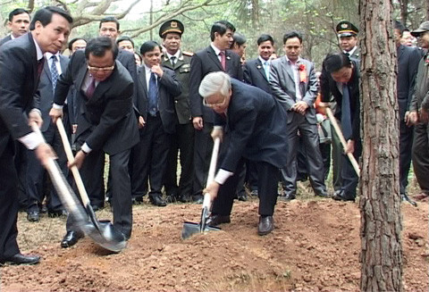 Tổng Bí thư Nguyễn Phú Trọng phát động Tết trồng cây tại Ba Vì