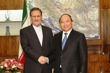 Phó Thủ tướng Nguyễn Xuân Phúc kết thúc tốt đẹp chuyến thăm Iran