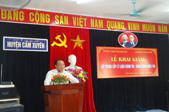 Trung tâm bồi dườ¡ng chính trị huyện Cẩm Xuyên trên đà  phát triển