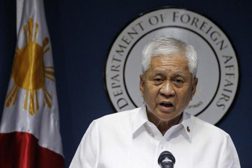 Philippines kêu gọi cảnh giác việc Trung Quốc bồi đắp đảo ở Trường Sa