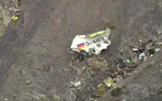 Máy bay chở 150 người rơi ở Pháp, không ai sống sót