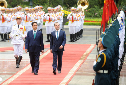 Việt - Nga sẽ liên doanh sản xuất thiết bị kử¹ thuật quân sự