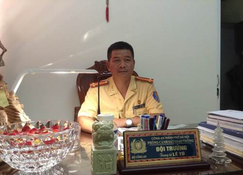 CSGT Hà  Nội tóm gọn đối tượng cướp giật trên phố à” Chợ Dừa 