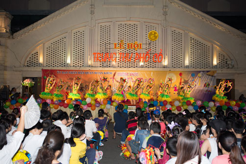 Phố cổ Hà  Nội rộn rã với Lễ hội Trung thu năm 2015