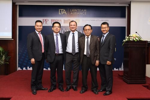 Môi trường pháp lý mới cánh cử­a mở rộng cho các nhà  đầu tư Việt Nam