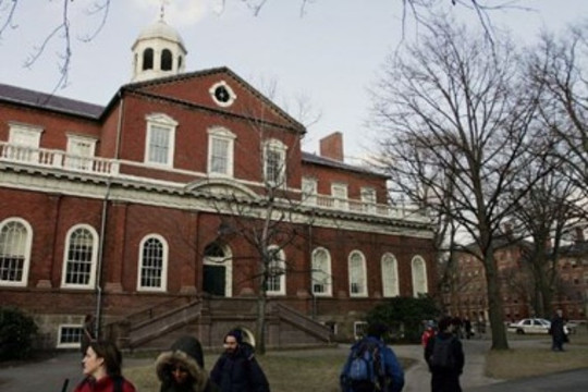 Mử¹ sơ tán Đại học Harvard vì đe dọa đánh bom khủng bố của IS