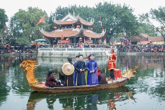 Hội Lim thu hút hà ng vạn du khách thập phương