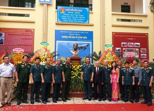 Trường tiểu học Vũ Xuân Thiửu long trọng tổ chức đón nhận bức tượng Anh hùng liệt sĩ Vũ Xuân Thiửu 