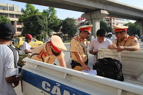 Hà  Nội: Đội CSGT số 7 đảm bảo ATGT, mạnh tay xử­ lý xe vi phạm