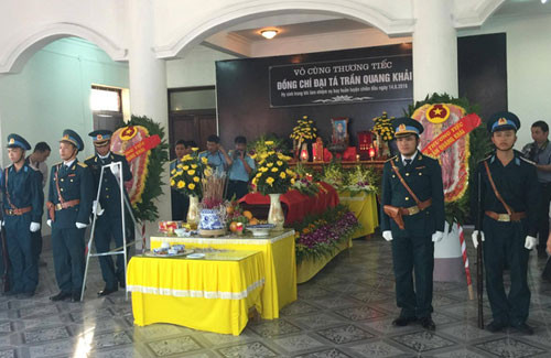 Nghẹn ngà o lễ viếng Đại tá Trần Quang Khải