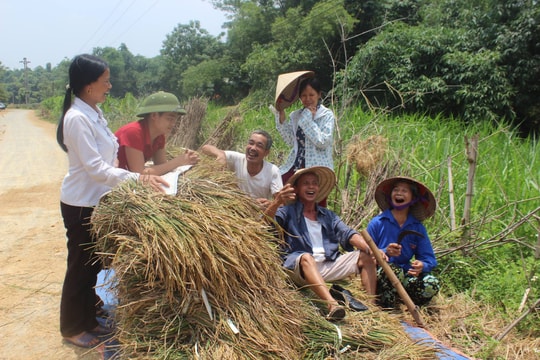 Vử Phú Thọ nghe chuyện cười Văn Lang