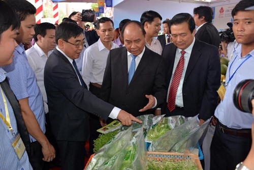 Thủ tướng Chính phủ Nguyễn Xuân Phúc dự hội nghị xúc tiến đầu tư tỉnh Long An