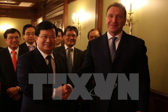 Phó Thủ tướng Trịnh Đình Dũng thăm là m việc tại Liên bang Nga