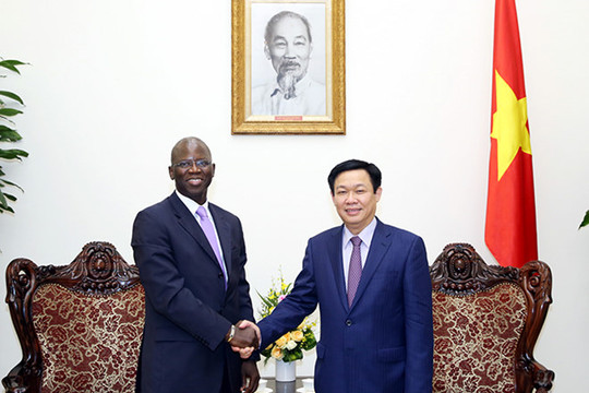 Phó Thủ tướng Vương Đình Huệ hội đà m với Giám đốc Quốc gia WB tại Việt Nam