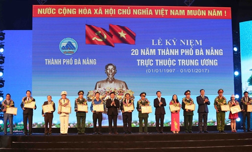 Thủ tướng Nguyễn Xuân Phúc dự lễ kỷ niệm 20 năm thà nh phố Đà  Nẵng trực thuộc Trung ương 