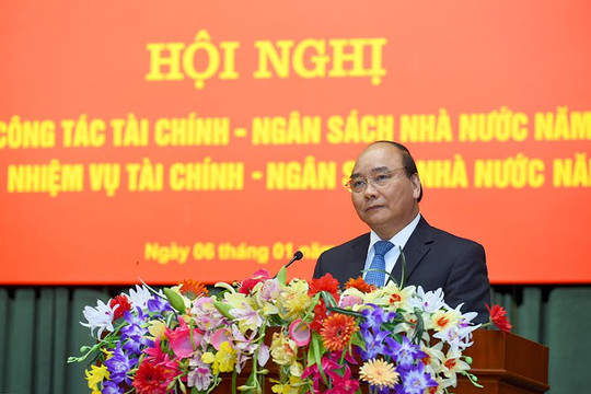 Thủ tướng Nguyễn Xuân Phúc dự Hội nghị triển khai nhiệm vụ 2017 của Bộ Tà i chính