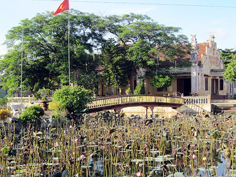 Độc đáo làng Việt cổ Chảy Văn Minh