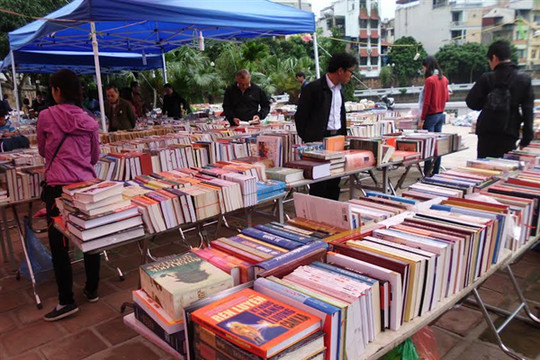 Phiên chợ sách xưa: Khơi dậy văn hóa đọc cho giới trẻ