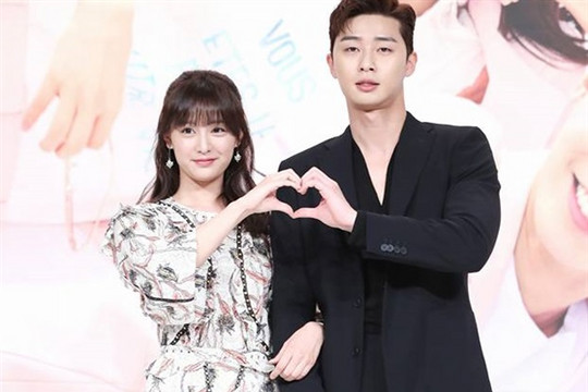 Fâm hâm mộ sẽ “cày rating” vì lời hứa này của cặp đôi Park Seo Joon và Kim Ji Won