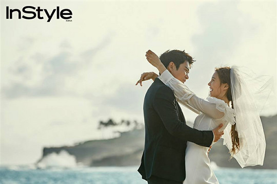 Phát hờn với Joo Sang Wook và Cha Ye Ryun trong loạt ảnh “tình bể tình” tại Hawaii