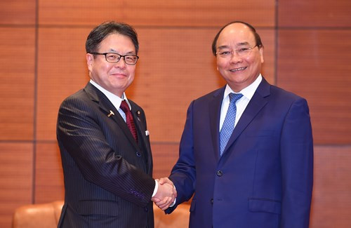 Thủ tướng tiếp Bộ trưởng Bộ Kinh tế, Thương mại và Công nghiệp Nhật Bản