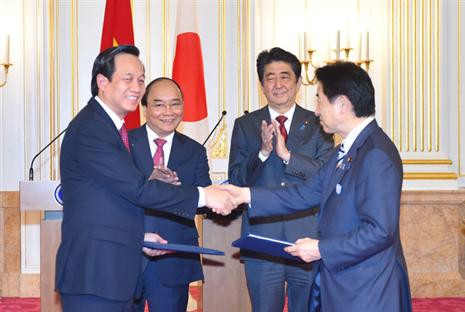 Việt Nam-Nhật Bản ký kết Bản ghi nhớ hợp tác về chế độ thực tập sinh kỹ năng