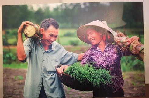 Triển lãm ảnh "Những gia đình bình đẳng Việt Nam"