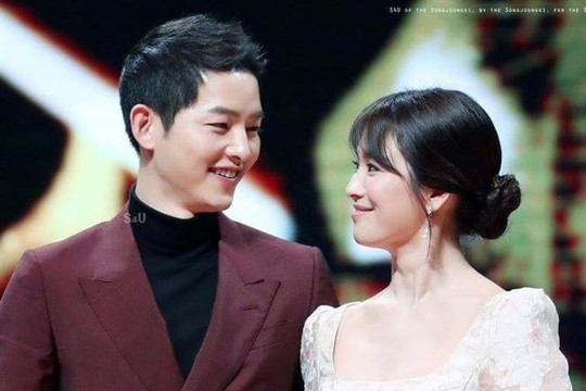 Cặp đôi ‘Hậu duệ mặt trời’ Song Joong Ki, Song Hye Kyo kết hôn vào ngày 31.10