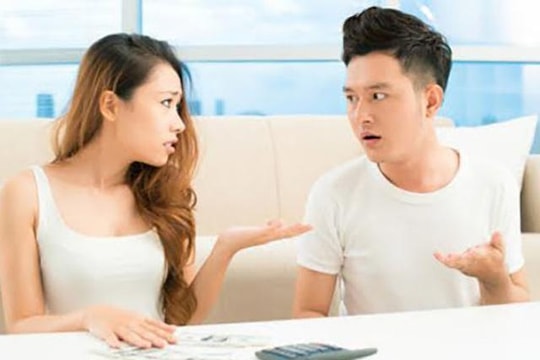 Tiền chồng, tiền vợ trong hôn nhân, muốn êm ấm thì vợ phải “cao tay”