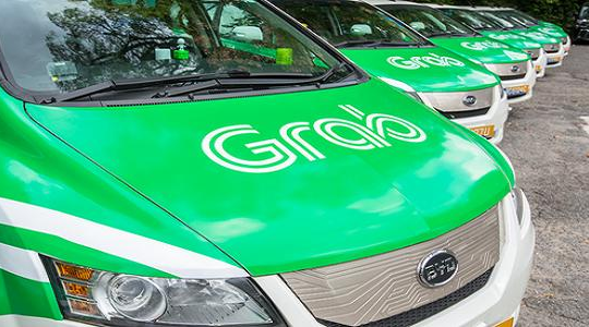 Hà Nội cấm dịch vụ đi chung của Uber và Grab