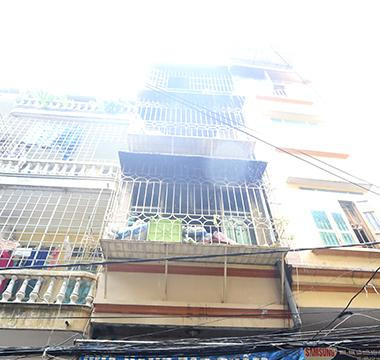Hai mẹ con chết ngạt trong đám cháy cửa hàng ở Hà Nội