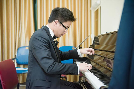 Nghệ sĩ piano Nguyễn Việt Trung tham dự “Hòa nhạc Toyota 2017”