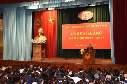 Thủ tướng Nguyễn Xuân Phúc dự lễ khai giảng Học viện Chính trị Quốc gia Hồ Chí Minh
