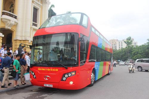 Hà Nội có đủ thẩm quyền tổ chức xe 2 tầng City Tour phục vụ du lịch