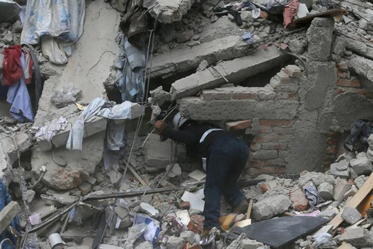 Động đất mạnh giáng xuống Mexico, hơn 130 người chết
