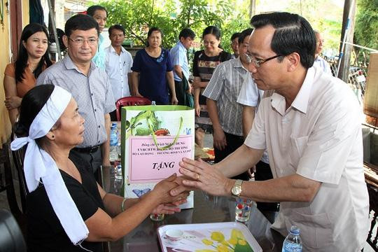 Bộ Lao động hỗ trợ Hà Tĩnh, Quảng Bình 1 tỉ đồng khắc phục thiệt hại bão số 10