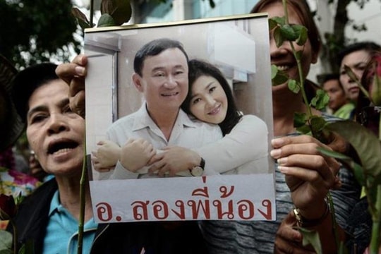 Anh em bà Yingluck bắt tay tấn công chính phủ Thái Lan?