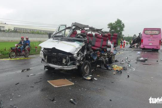 Tai nạn giao thông thảm khốc, 6 người chết, nhiều người đang nguy kịch