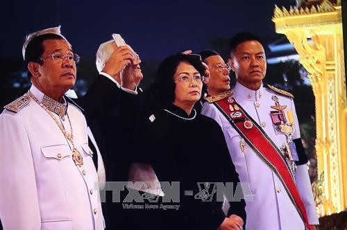 Phó Chủ tịch nước Đặng Thị Ngọc Thịnh dự Lễ hỏa táng cố Nhà Vua Thái Lan