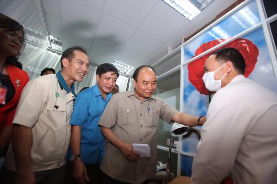 Thủ tướng Nguyễn Xuân Phúc gặp gỡ công nhân, lao động Đồng Nai