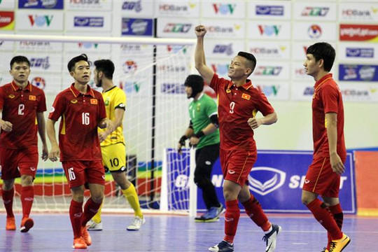 Futsal VN thắng đậm Brunei 18-0
