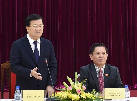 Phó Thủ tướng Trịnh Đình Dũng làm việc với Bộ Giao thông vận tải