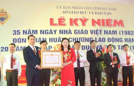 Sở Giáo dục & Đào tạo Hà Nam: Đón nhận Huân chương Lao động hạng Nhất