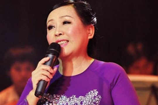 NSND Thu Hiền: Phải cân nhắc việc cấp thẻ hành nghề cho ca sĩ