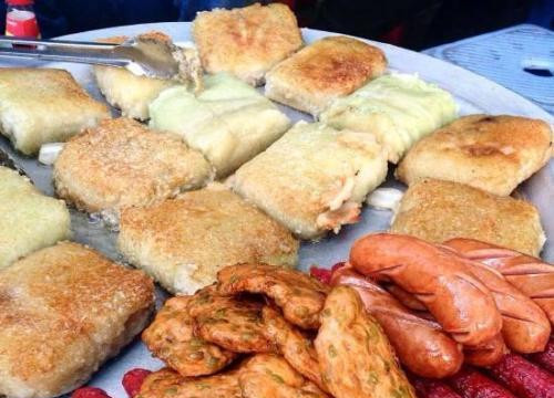 Bánh chưng rán chợ Đồng Xuân - Món ‘tủ’ mùa đông của người Hà Nội