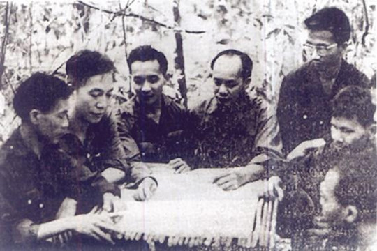 Bản lĩnh và Trí tuệ Việt Nam thời đại Hồ Chí Minh