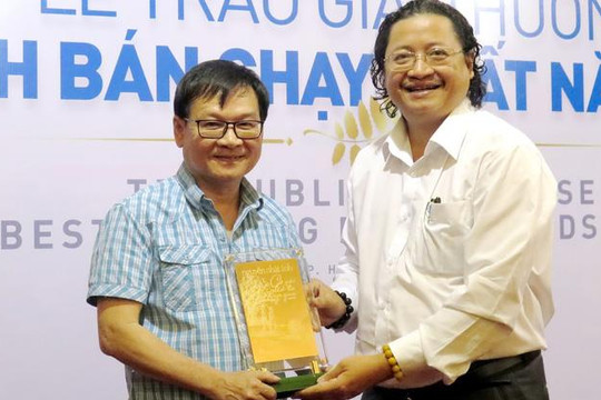 Nguyễn Nhật Ánh, Nguyễn Ngọc Tư nhận giải Sách bán chạy