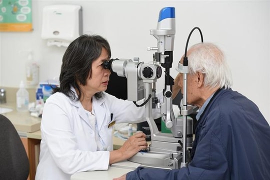 Ca ghép giác mạc đầu tiên tại Vinmec