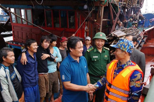 Cứu thành công 48 thuyền viên gặp nạn trên vùng biển Quảng Nam